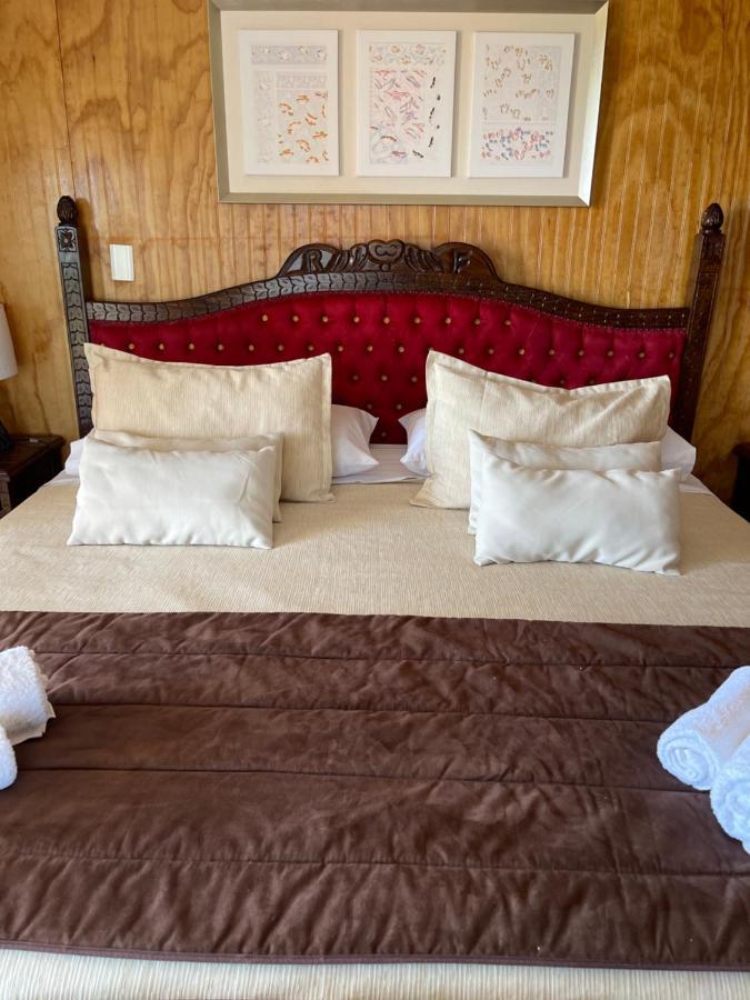 Teanehi Bed & Breakfast Hanga Roa Exterior photo