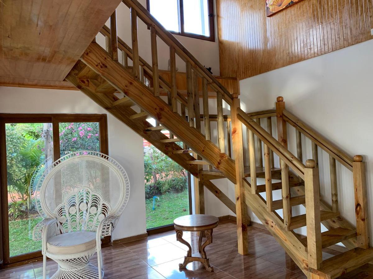 Teanehi Bed & Breakfast Hanga Roa Exterior photo