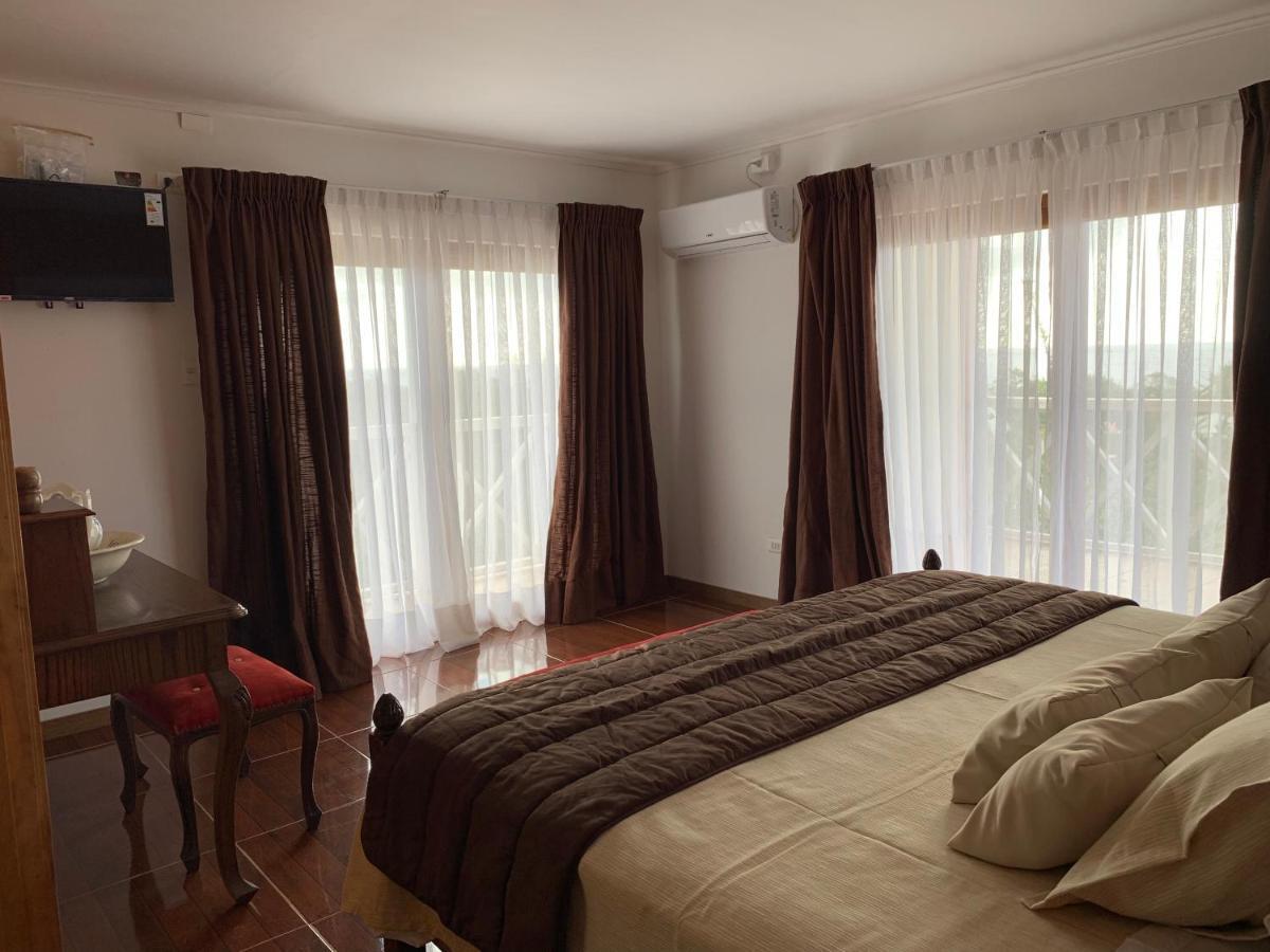 Teanehi Bed & Breakfast Hanga Roa Exterior photo